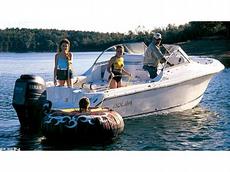 Polar 2100 Dual Console  2005 Boat specs