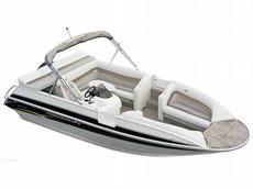 Princecraft Vacanza 210V LP O/B 2005 Boat specs