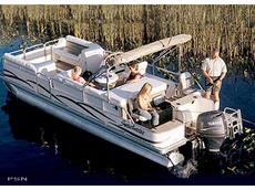 Sweetwater 2424 DF 2005 Boat specs