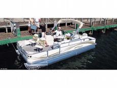 Triton Boats 200 FR Gold 2005 Boat specs