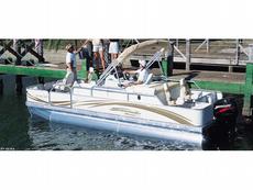 Triton Boats 220 FR Gold 2005 Boat specs