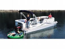Triton Boats 220 Platinum 2005 Boat specs