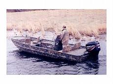 War Eagle 2372 LDSV 2005 Boat specs