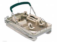 Bennington 1650 FSi 2006 Boat specs