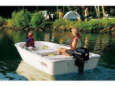 Boston Whaler 110 Tender 2006 Boat specs