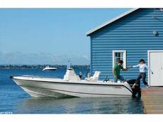Boston Whaler 210 Outrage 2006 Boat specs