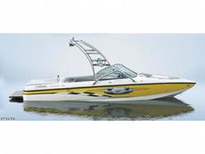 Centurion Cyclone C4 2006 Boat specs