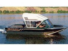 Custom Weld Viper II Inboard - 19 ft. 2006 Boat specs