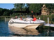 Hurricane Boats SunDeck 237 O/B 2006 Boat specs