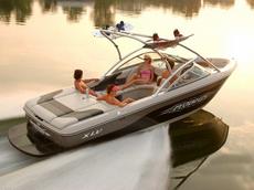 Moomba Mobius XLV 2006 Boat specs