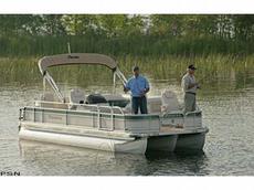 Premier Boats Castaway 231 2006 Boat specs