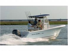 Sea Hunt Triton 240 2006 Boat specs