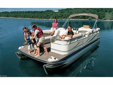 Suncruiser Cruiser Series - TR220 2006 Boat specs