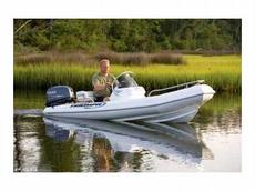 Triumph Boats 120 SDCC 2006 Boat specs
