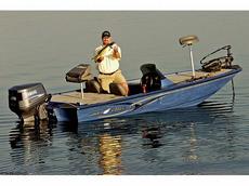 War Eagle 756 Tomahawk  2006 Boat specs