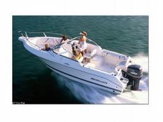 Wellcraft 220 Sportsman 2006 Boat specs