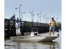 Xpress HD18CC 2006 Boat specs
