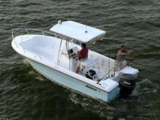 Angler 220F 2007 Boat specs
