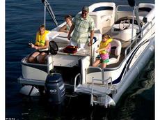 Bennington 2275 GSi 2007 Boat specs
