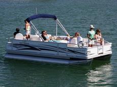 Crest Pro Angler LE 18 2007 Boat specs