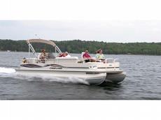 Crestliner LSi 2885 Sterndrive 2007 Boat specs