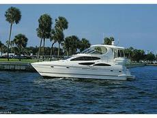 Cruisers Yachts 415 Express Motoryacht 2007 Boat specs