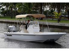 Everglades Boats 210cc 2007 Boat specs