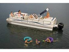 Fisher Freedom 240 DLX 2007 Boat specs