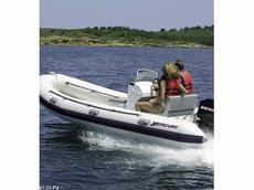 Mercury V-520 2007 Boat specs