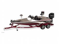 Nitro 901 CDX 2007 Boat specs