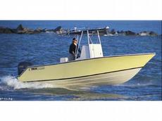 Pathfinder 2300 DV 2007 Boat specs