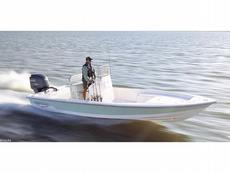 Pathfinder 2400 Tournament Edition 2007 Boat specs