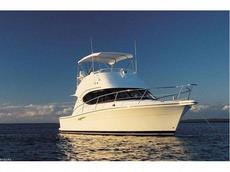 Riviera Yachts 33 Flybridge 2007 Boat specs