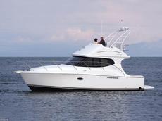 Silverton 33 Convertible  2007 Boat specs