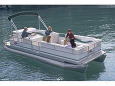 Sunset Bay Cruz 230 2007 Boat specs