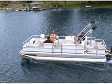 Sunset Bay Fish 210 2007 Boat specs