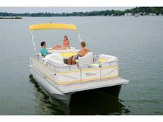 Tahoe Pontoons Cascade - 22 2007 Boat specs