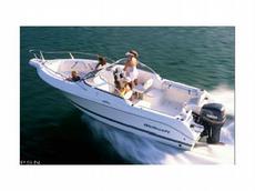 Wellcraft 220 Sportsman 2007 Boat specs
