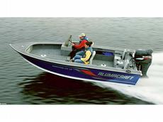 Alumacraft Dominator 175 CS 2008 Boat specs