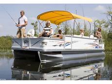 Crest Pro Angler LE 18 2008 Boat specs