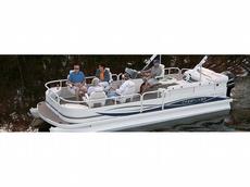 Crestliner Batata Bay 2385 (27 in. Tubes) 2008 Boat specs