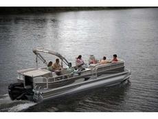 Crestliner Grand Cayman 2785 2008 Boat specs