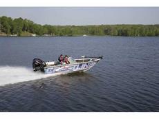 Crestliner Tournament Series 202 WT 2008 Boat specs