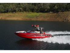 Malibu Wakesetter VLX  2008 Boat specs