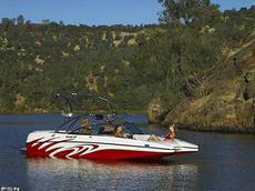 MB Sports F23 Tomcat 2008 Boat specs