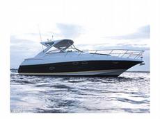 Regal 3760 IO Commodore  2008 Boat specs