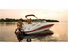Rinker 248 Deckboat 2008 Boat specs