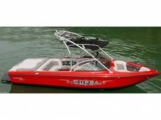 Supra Launch 21V 2008 Boat specs