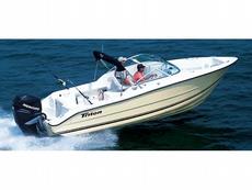 Triton Boats 225 DC 2008 Boat specs