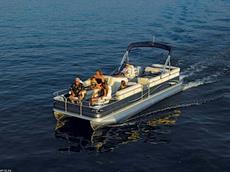 Bennington 2577RFS I/O 2009 Boat specs